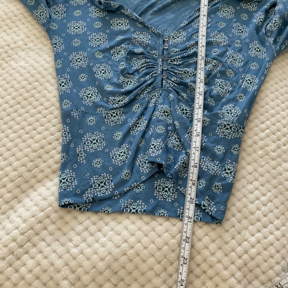 Free People Sydney’s Printed Top - Blue -‎ Size XS - Picture 9 of 12